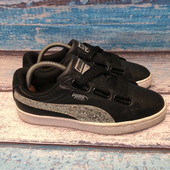 Womens Puma Basket Heart Glitter Sneakers Size 8 - Picture 3 of 8